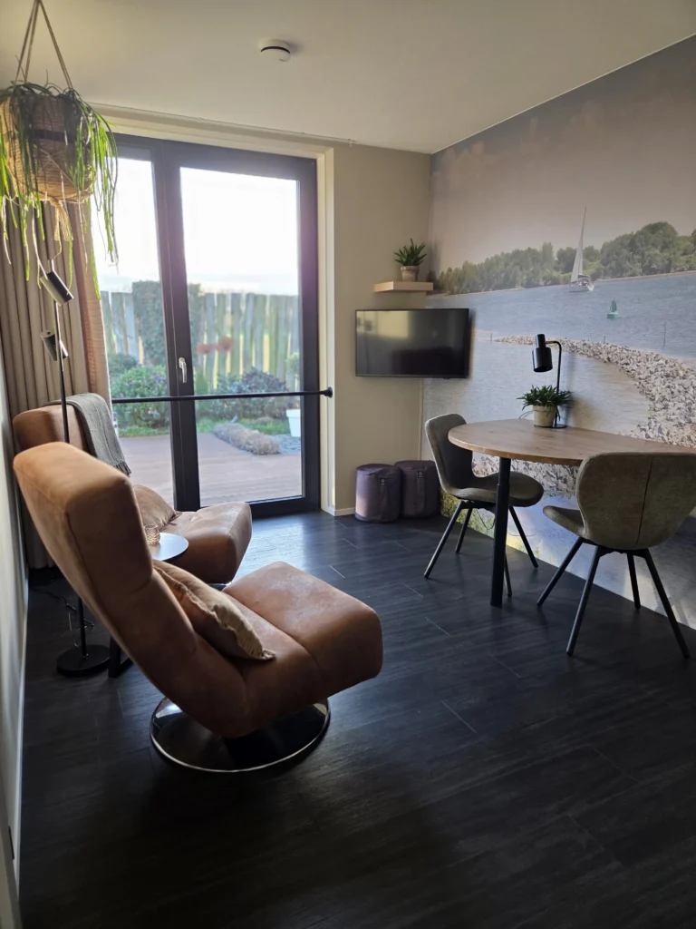 Zit-/Eethoek in de Thoornkreek Bed & Bad tijdens uw privé wellness overnachting